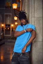 SLIM FIT BASIC TEE WITH A CHEST POCKET & CURVED HEM FOR UNIQUE OUTLOOK