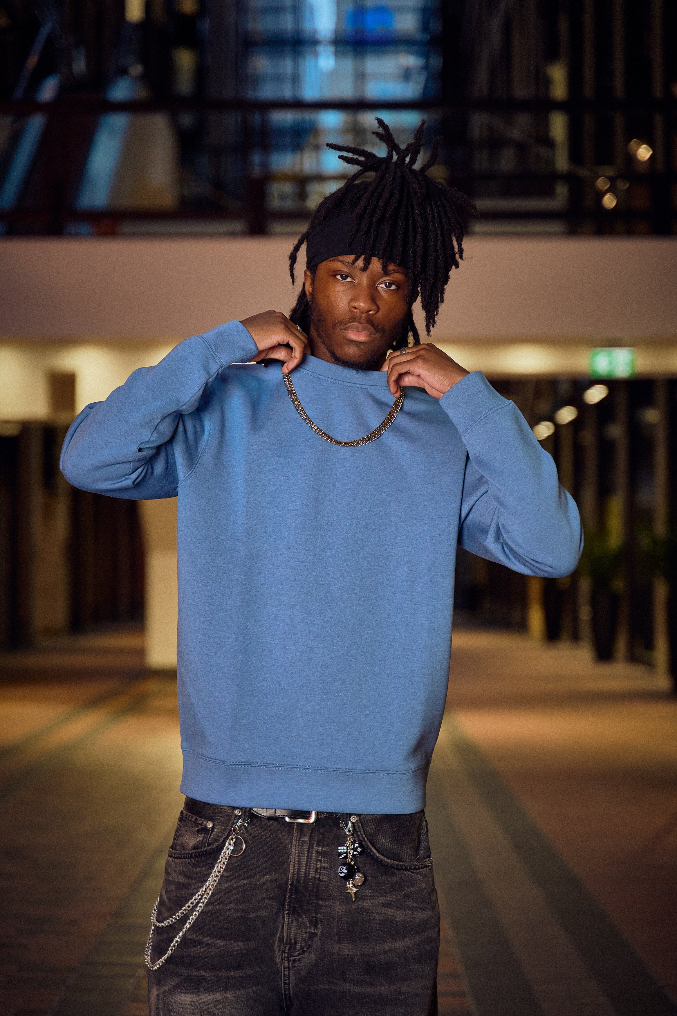 MEDIUM WEIGHT LONG SLEEVE STRETCH T-SHIRT WITH WAIST/SLEEVE CLOSURE