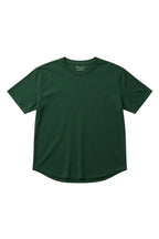 SLIM FIT BASIC TEE WITH A CURVED HEM FOR UNIQUE OUTLOOK