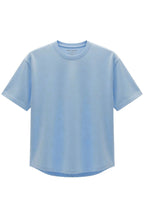 SLIM FIT BASIC TEE WITH A CURVED HEM FOR UNIQUE OUTLOOK